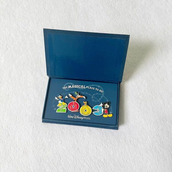 2003 Most Magical Place to Be Disney Pin Boxed Set - Picture 1 of 7